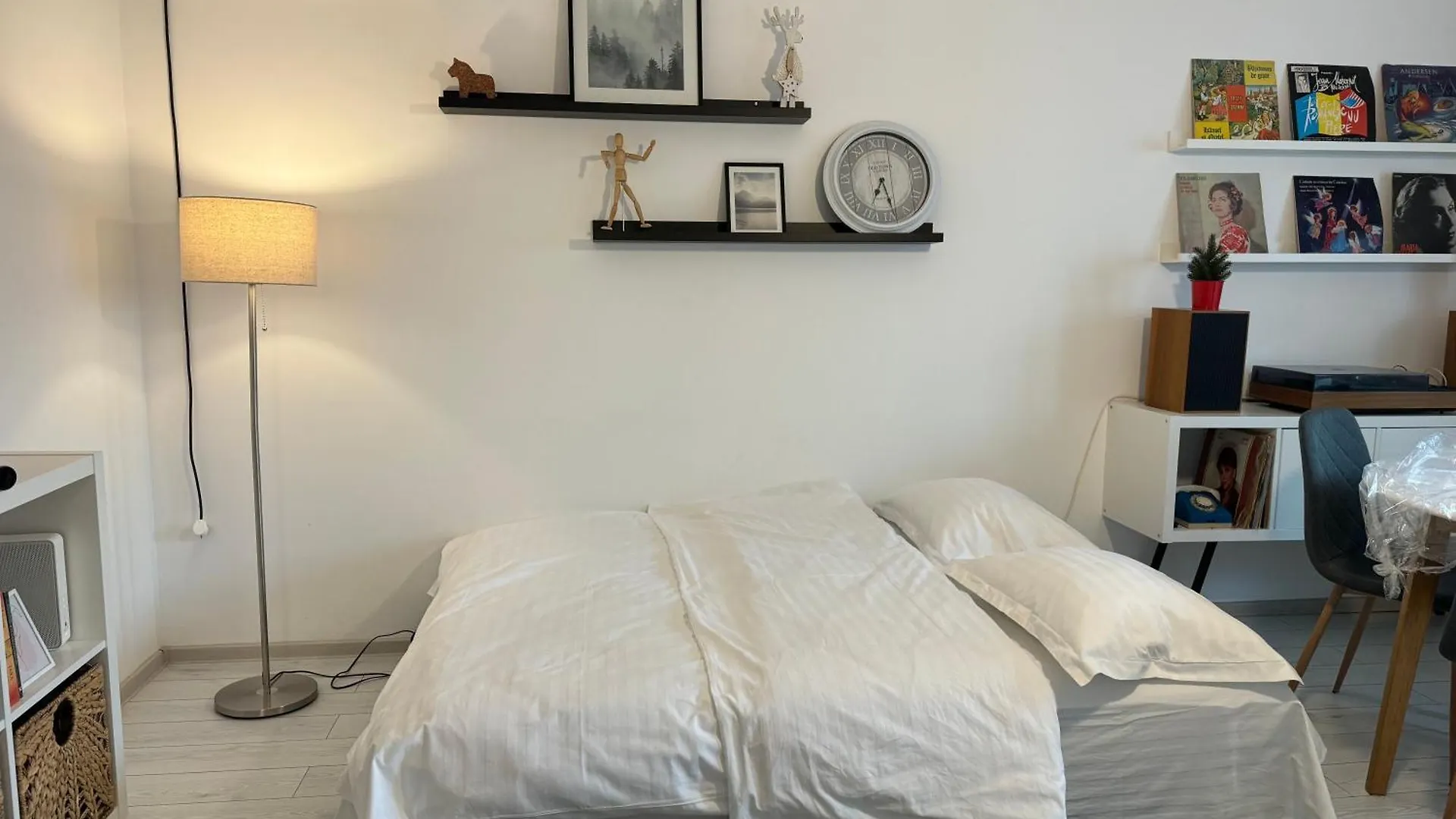 Evan Cozy Flat With Balcony & Parking, 13 September Bucharest Romania